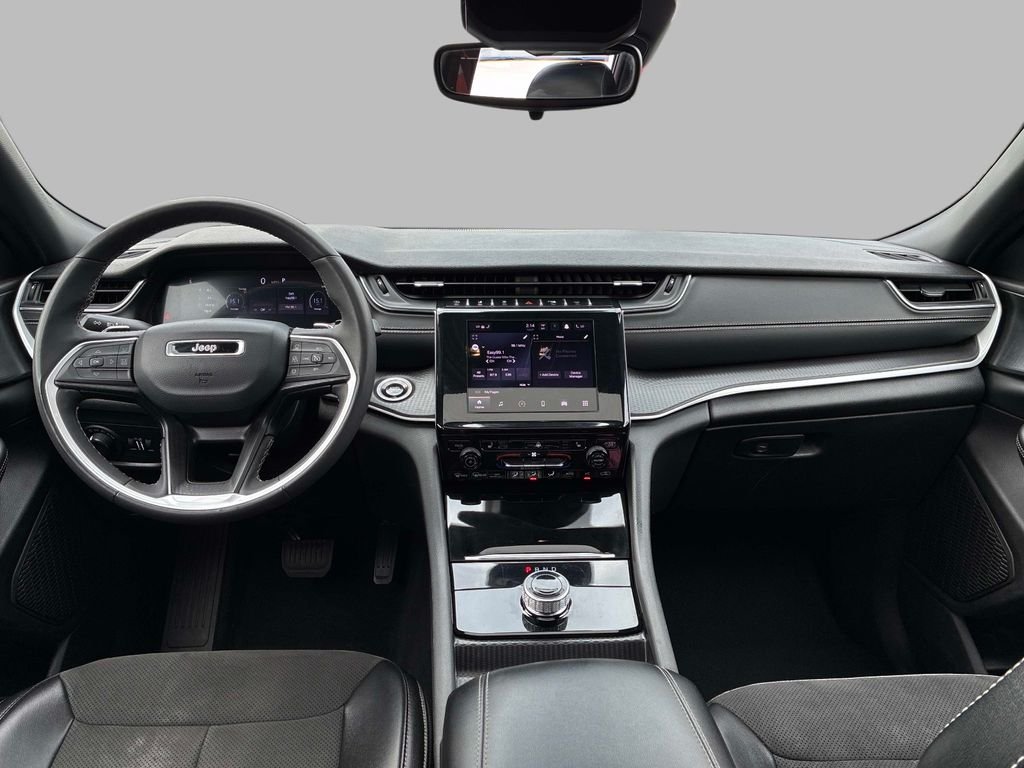 Used 2024 Black Jeep Altitude X image 18