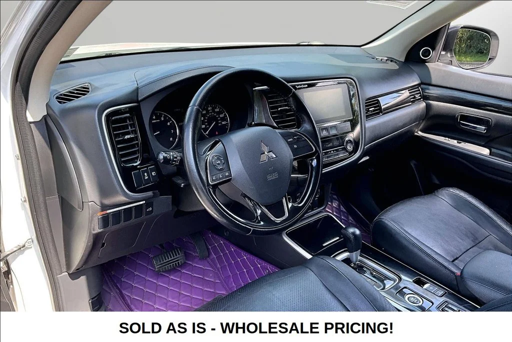 Used 2017  Mitsubishi  image 18