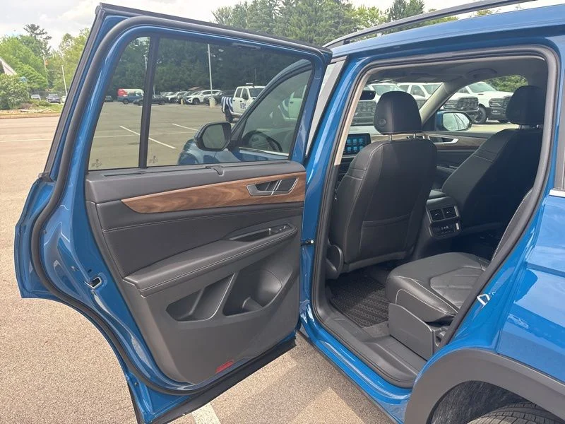 New 2026 Blue Volkswagen 2.0T SE w/Technology image 18