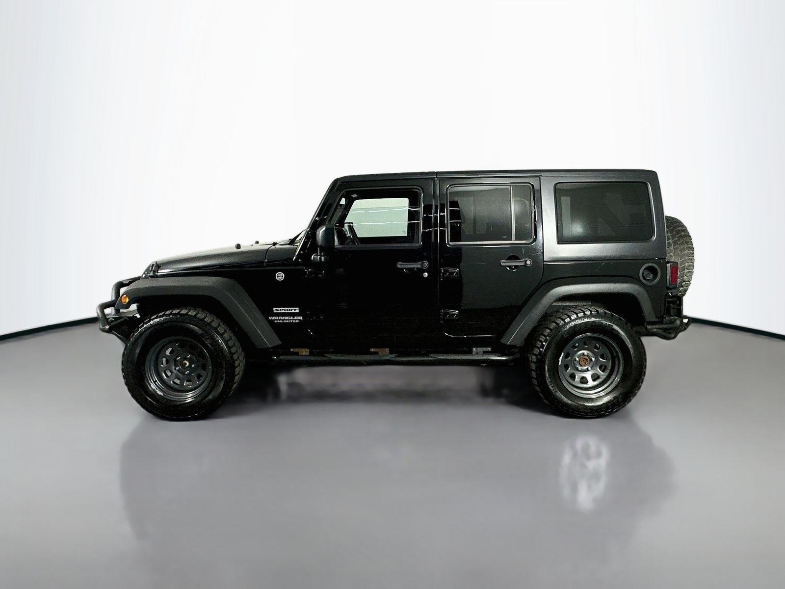 Used 2017 Black Clearcoat Jeep Unlimited Sport image 4