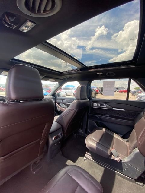 Used 2025 Carbonized Gray Metallic Ford Platinum image 7