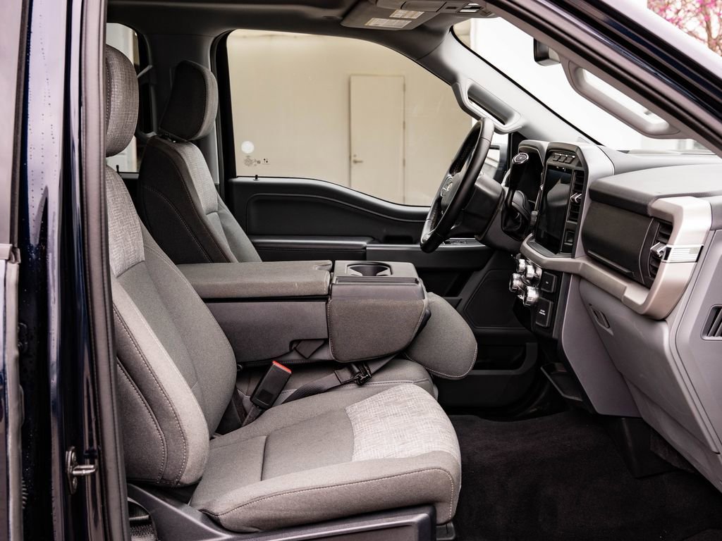 Used 2023 Antimatter Blue Metallic Ford XLT image 25