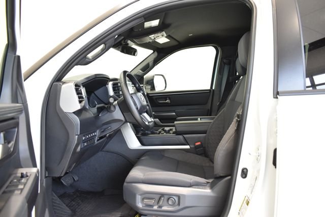 2026 Toyota Tundra SR5 - Photo 11