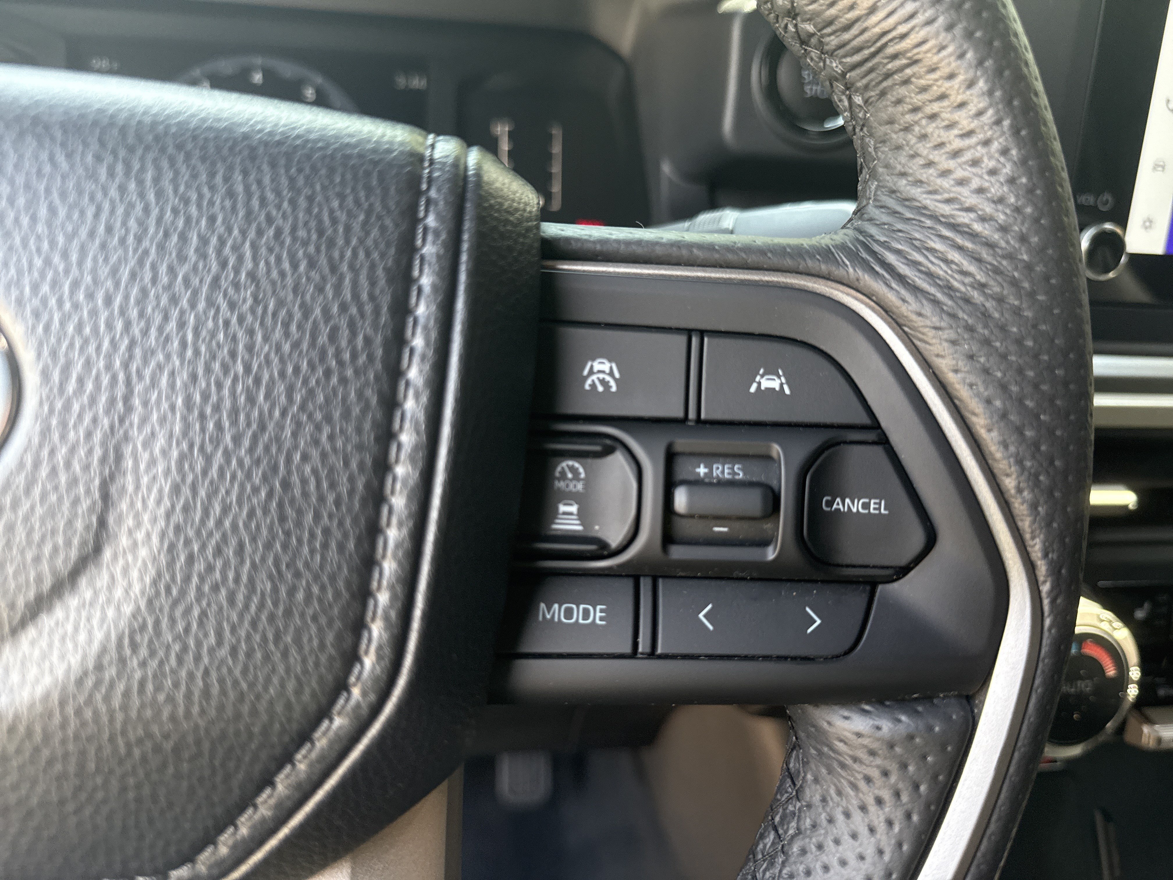 Used 2024 Ice Toyota SR5 image 26