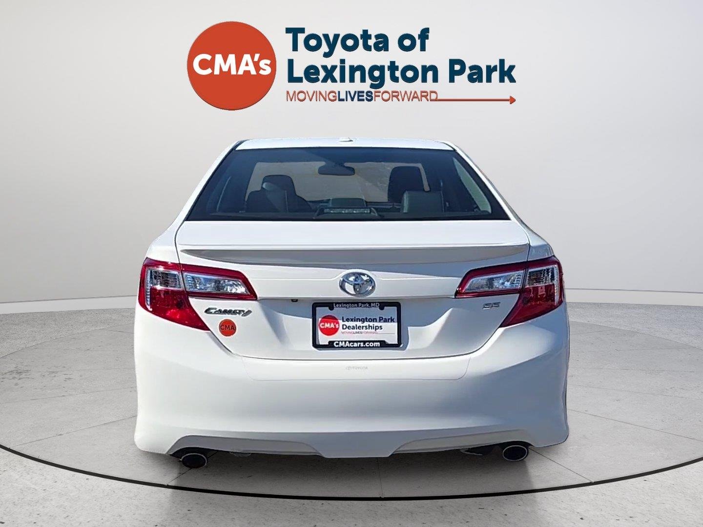Used 2014 Super White Toyota SE V6 image 4