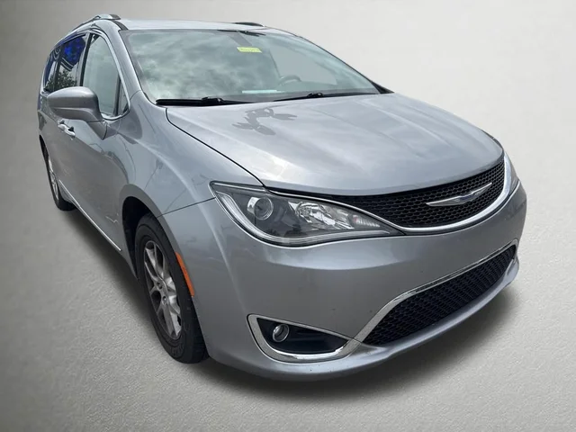 2020 Chrysler Pacifica Touring L