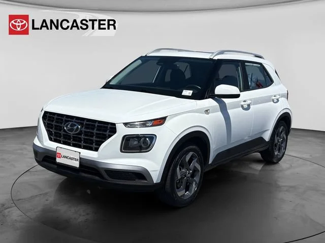 Used 2025 Lunar White Hyundai SEL image 3