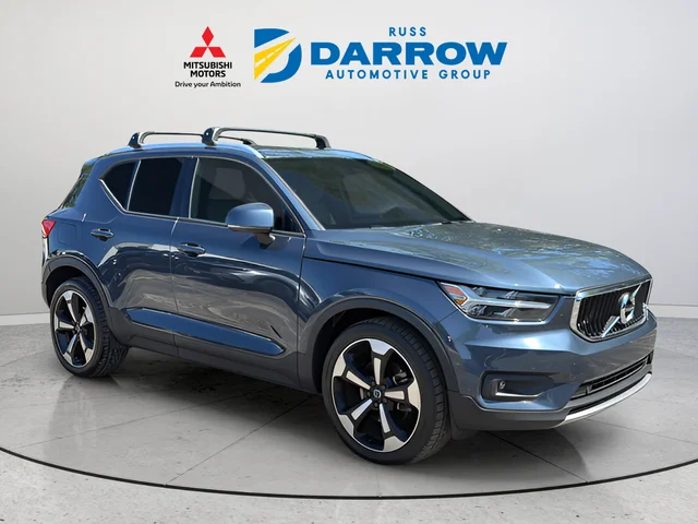 Used 2021 Blue Volvo Momentum image 7