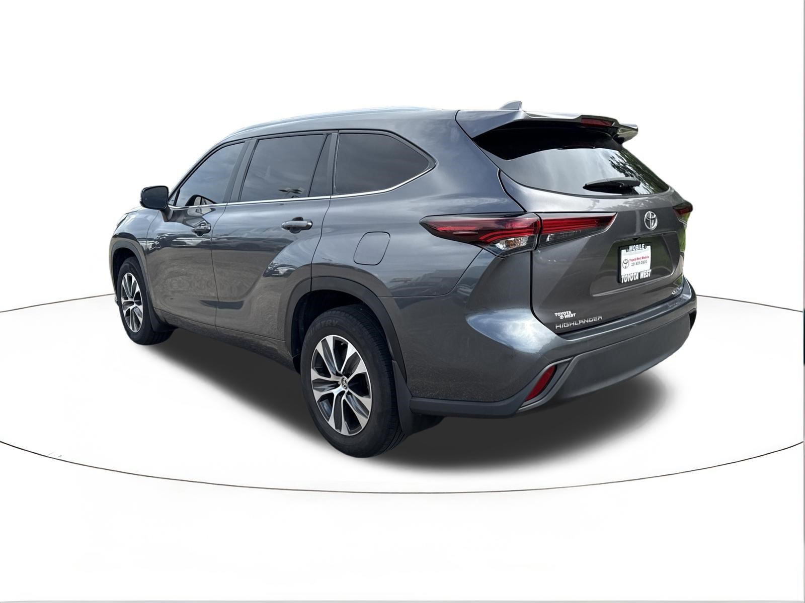 Used 2024 Magnetic Gray Metallic Toyota XLE image 5