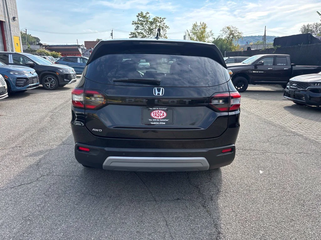Used 2023 Black Honda EX-L image 5