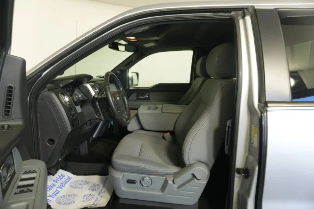 Used 2014 Ingot Silver Metallic Ford XLT image 27