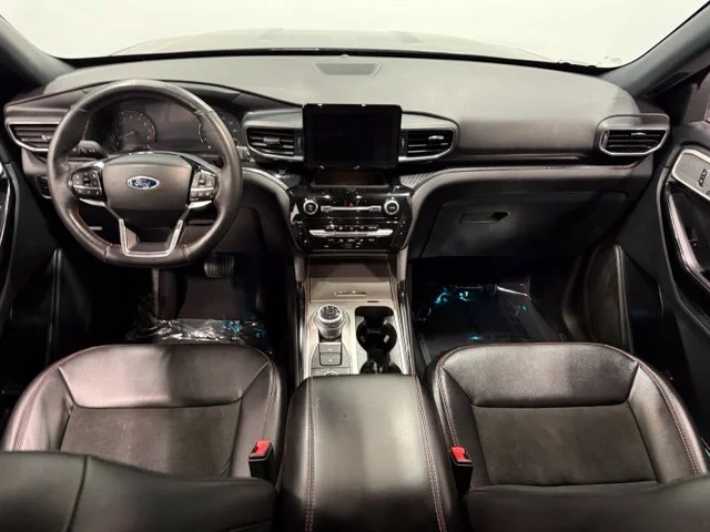 Used 2023 Gray Ford ST-Line image 34