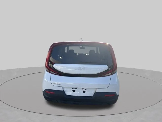 Used 2022 White Kia LX image 5
