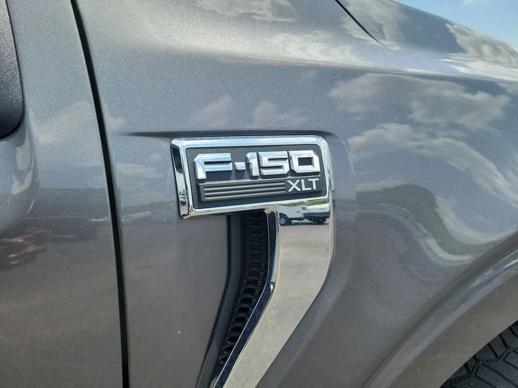 Used 2021 Gray Ford XLT image 31