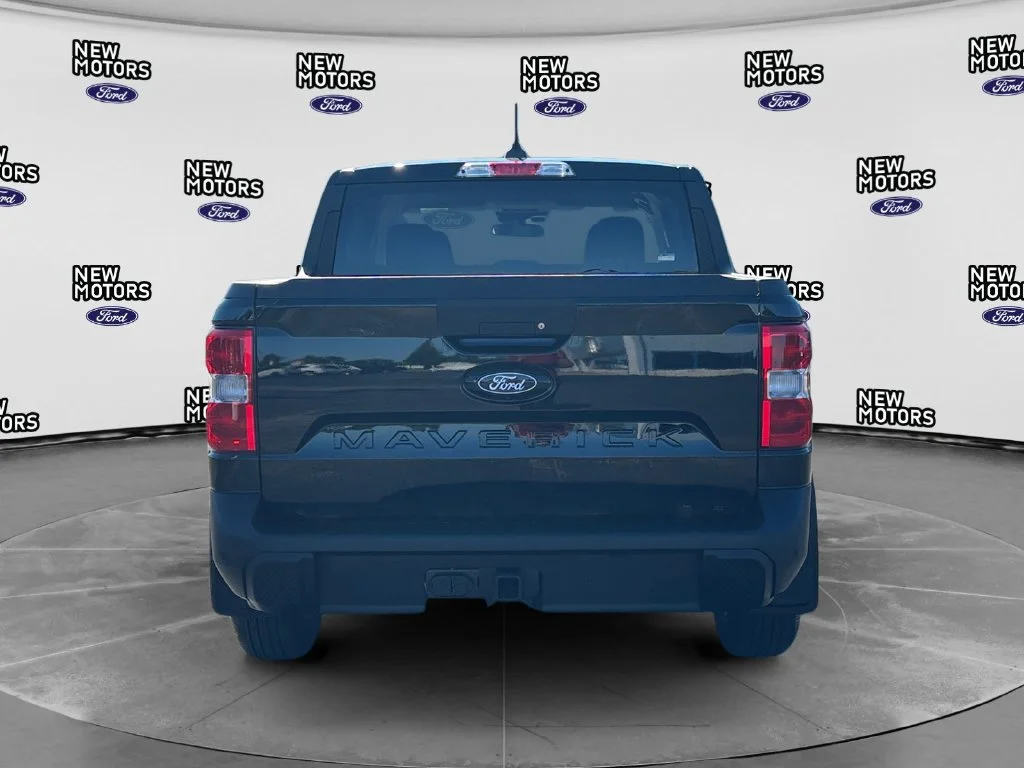 Used 2026 Shadow Black Ford XLT image 4