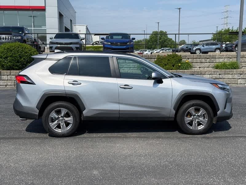 Used 2025 Silver Sky Metallic Toyota XLE image 2