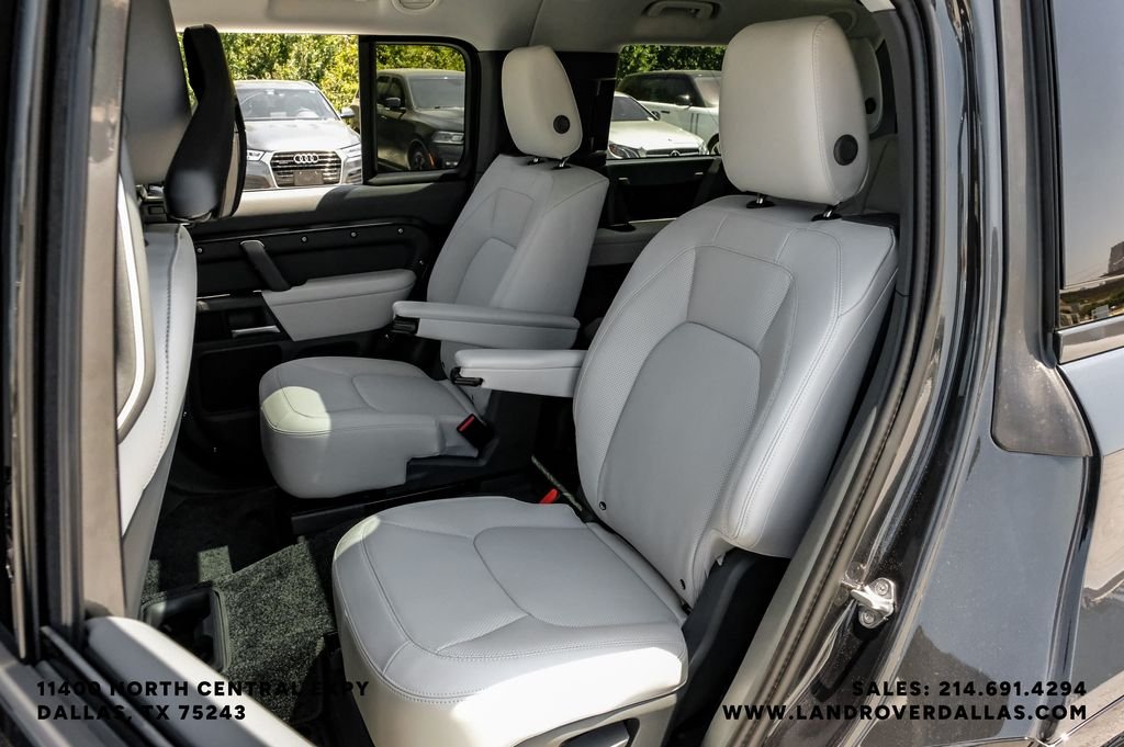 2026 Land Rover Defender X-Dynamic SE - Photo 41