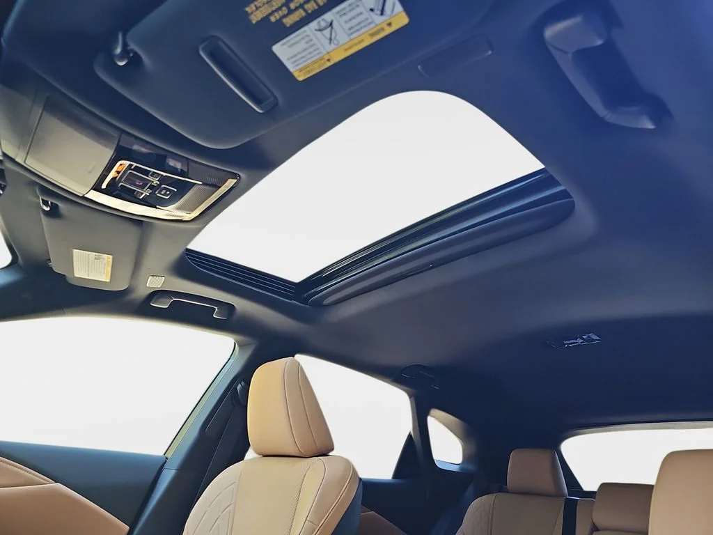 New 2026 Eminent White Pearl Lexus AWD image 29