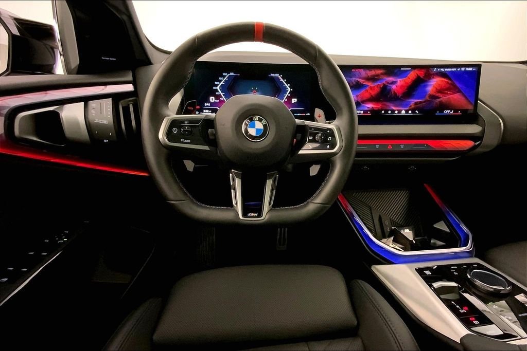 Used 2026 Vegas Red Metallic BMW  image 4