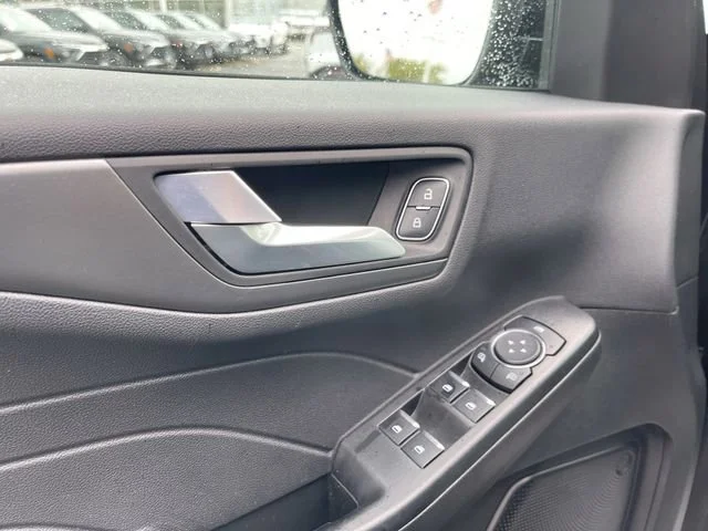 2025 Ford Escape PHEV - Photo 23