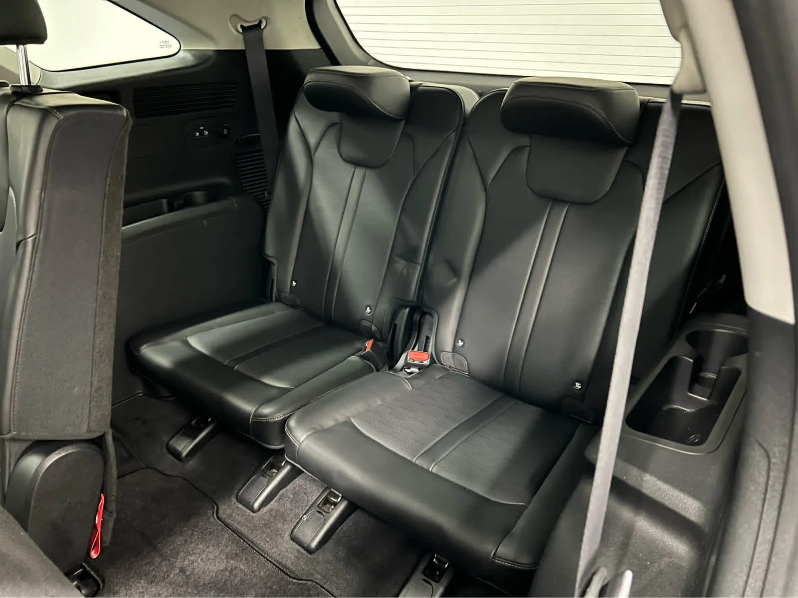 Used 2024 Ebony Black Kia S image 32