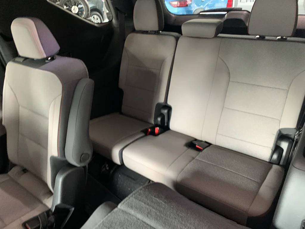 2027 Chevrolet Traverse LT - Photo 17