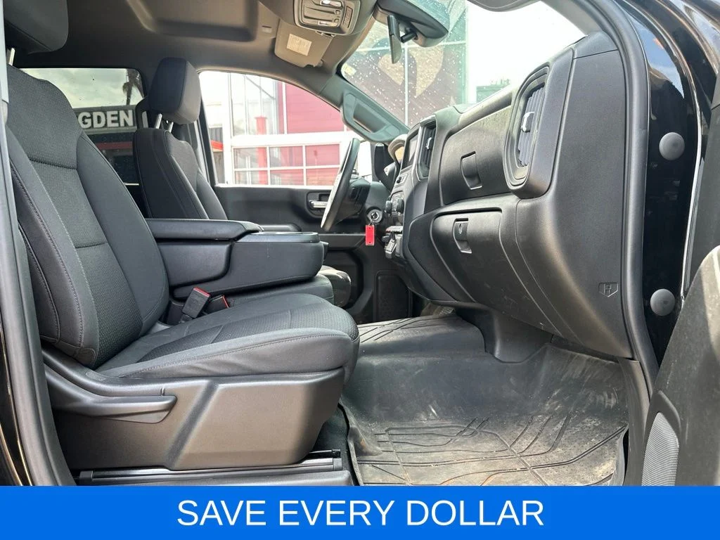 Used 2023 Black Chevrolet Custom image 16