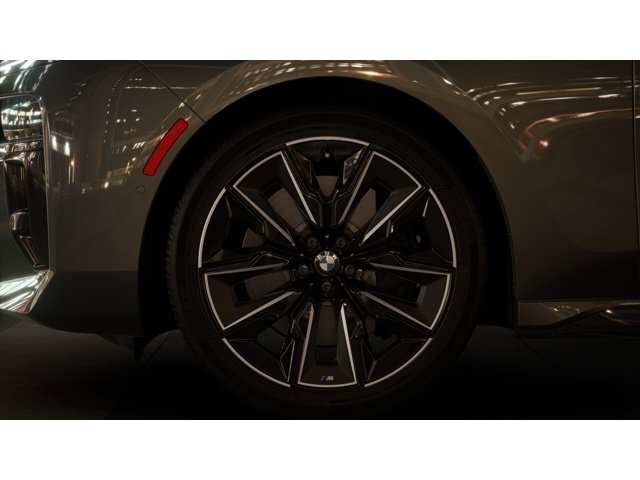 2026 BMW 7 Series 740i - Photo 7