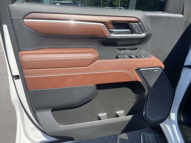 Certified Used 2025 White Frost Tri-Coat GMC Denali Ultimate image 18