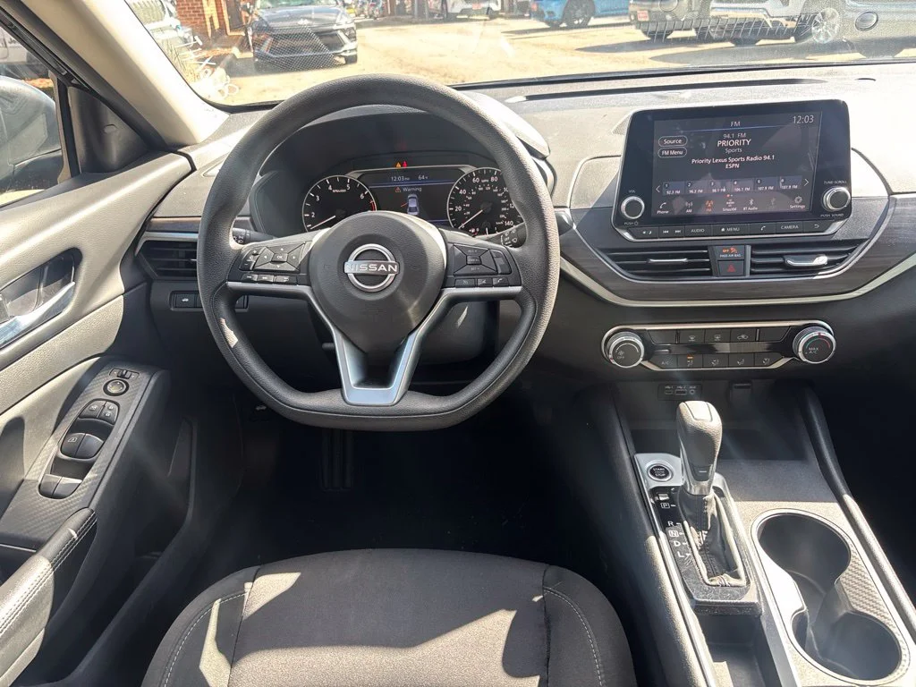 Used 2025 Black Nissan 2.5 SV image 10