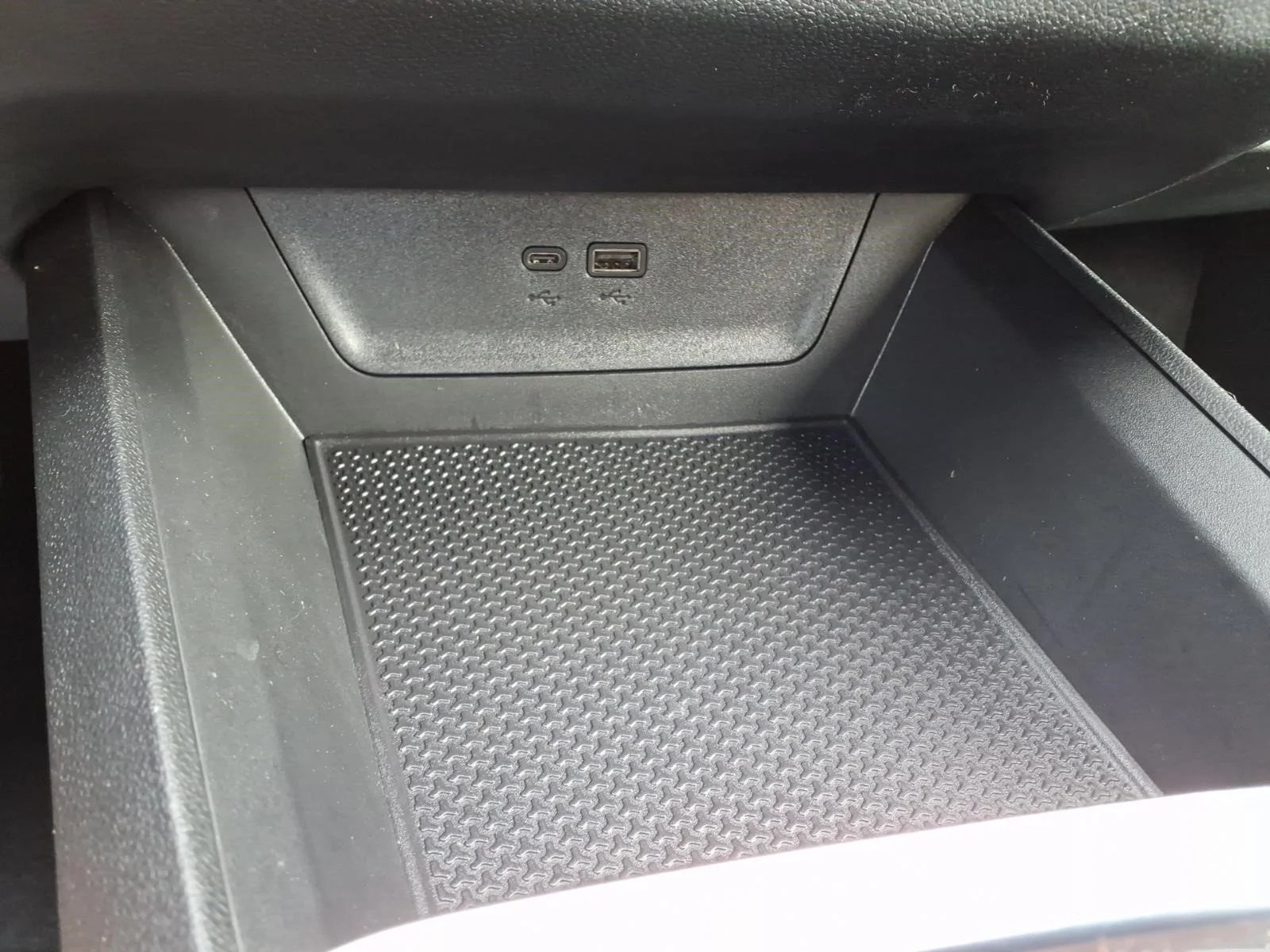 Used 2025 Summit White Chevrolet LT image 20