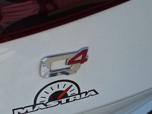 Used 2022 White Alfa Romeo Veloce image 9