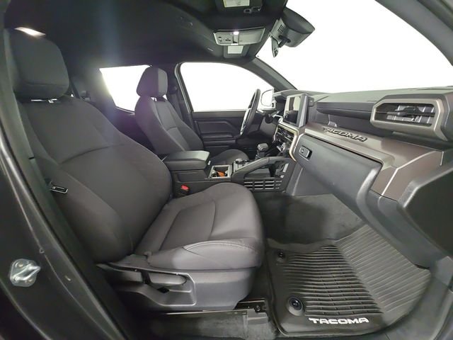 Used 2025  Toyota SR5 image 15