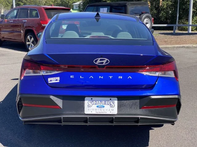 Used 2024 Blue Hyundai SEL image 28