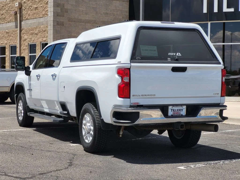 Used 2021 SUMMIT WHITE Chevrolet LTZ image 5