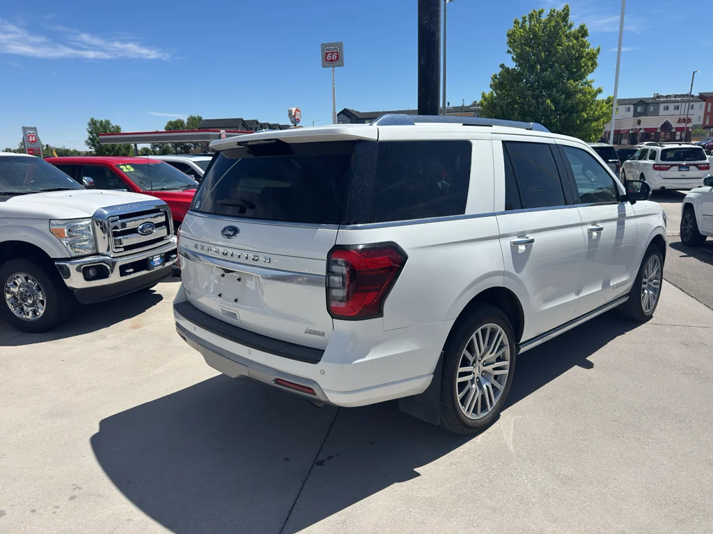 Used 2023 Star White Metallic Tri-Coat Ford Platinum image 5