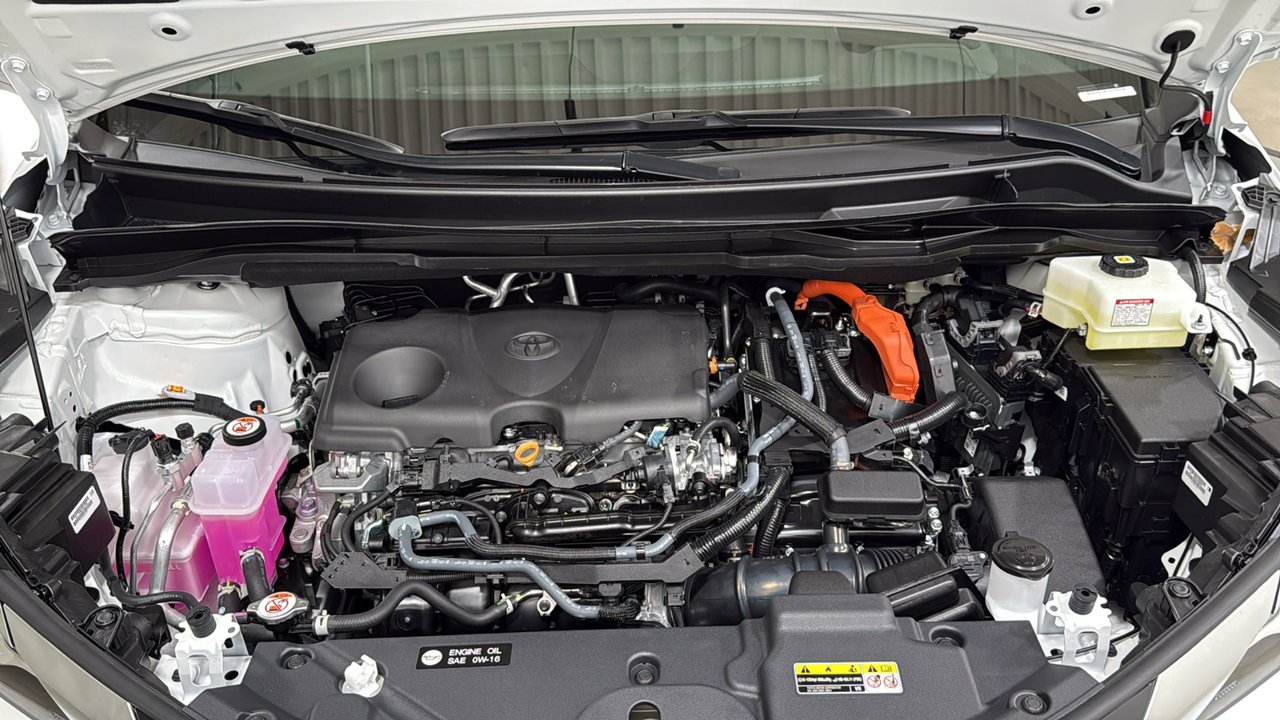 New 2026 Wind Chill Pearl <sup>1</sup> Toyota  Platinum image 26
