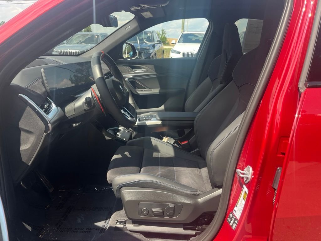 Used 2026 Vegas Red Metallic BMW M35i image 11