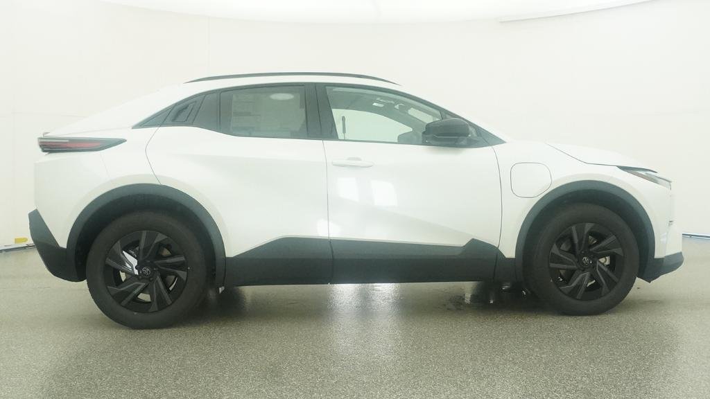 New 2026 Wind Chill Pearl Toyota SE image 17