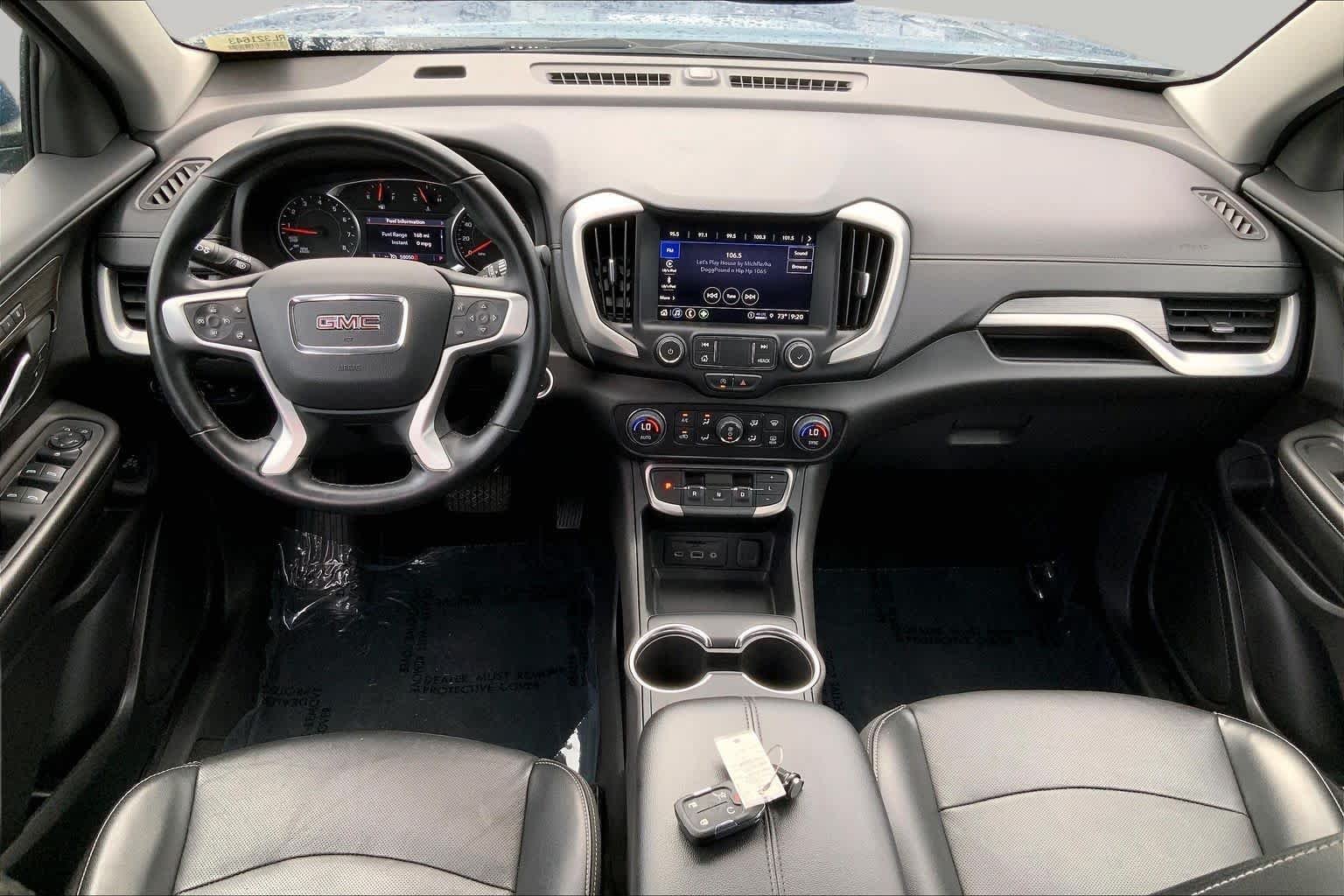 Used 2024 Downpour Metallic GMC SLT image 14