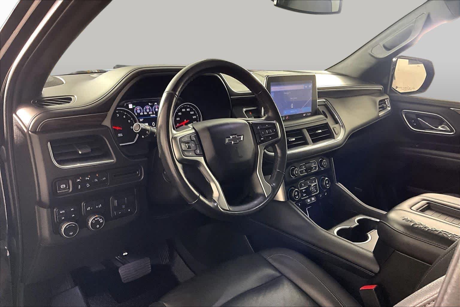Used 2021 BLACK Chevrolet Z71 image 17