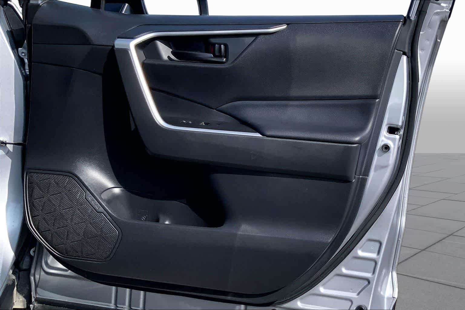 Used 2025 Silver Sky Metallic Toyota LE image 22