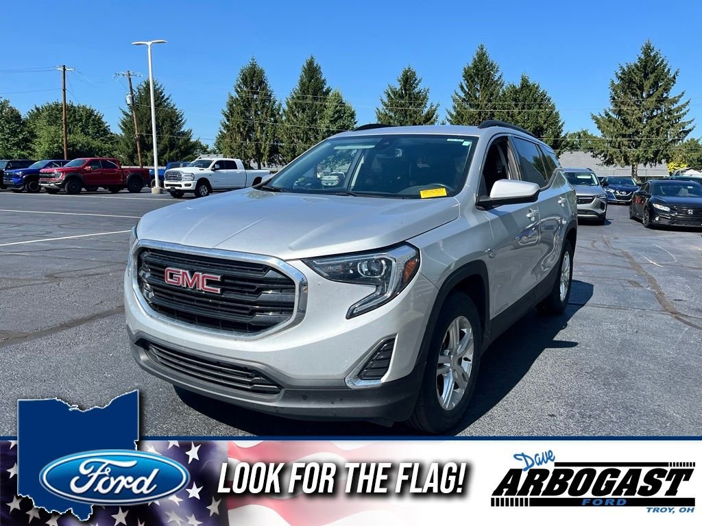 Used 2020 Quicksilver Metallic GMC SLE image 1