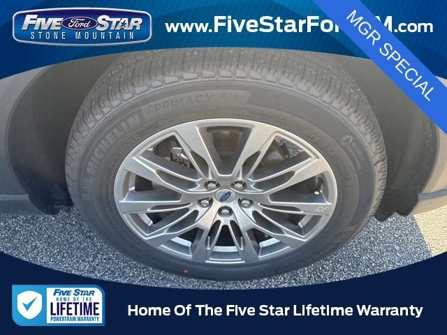 New 2026 Star White Metallic Tri-Coat Ford Platinum image 13