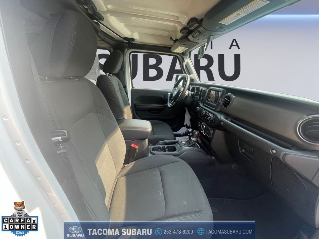Used 2020 White Jeep Sport image 17