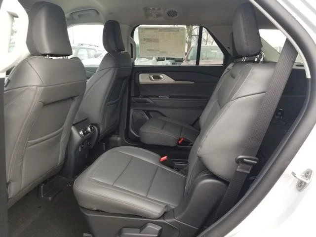 New 2026 Space White Metallic Ford Active image 21