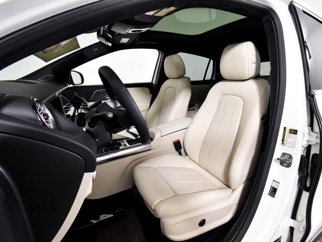 New 2026 Polar White Mercedes-Benz GLA 250 image 41