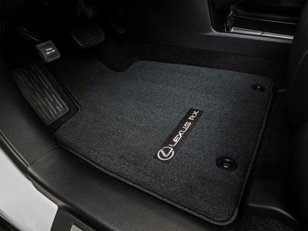 Used 2015 White Lexus 350 image 43