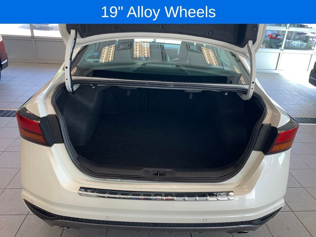 2020 Nissan Altima SR - Photo 14