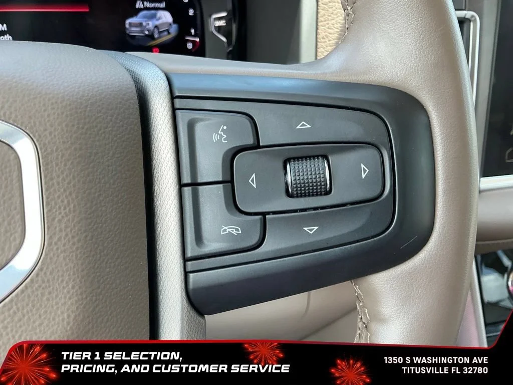 Used 2024 White Frost Tricoat GMC Denali image 29